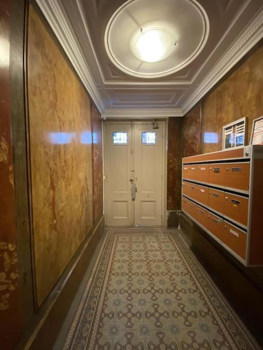 Charming Flat In Montmartre - Imhost Apartman Párizs Kültér fotó